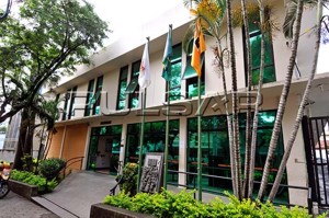 Desequilíbrio no número de servidores da Câmara de Divinópolis causa recomendação do Ministério Público (MP) fachada da cmara de divinpolis